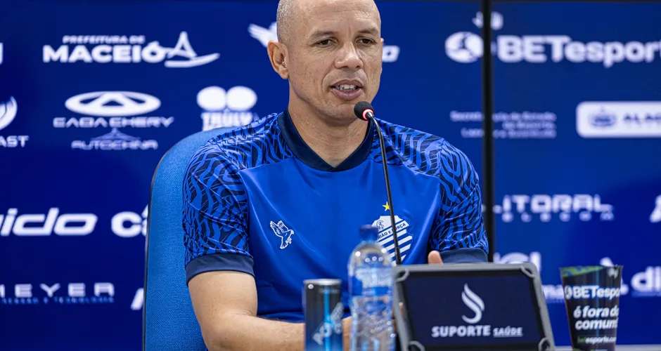 Higo Magalhães, técnico do CSA, comenta após derrota para o Ypiranga: "Faltou competir"